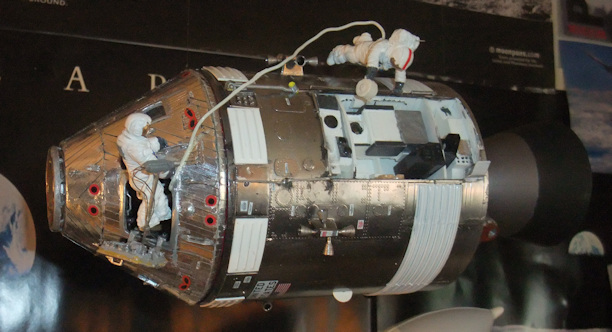 Apollo 15 Trans-Earth EVA (1/32)