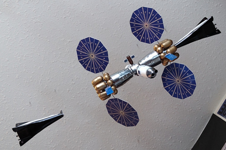 MADV Landing Diorama (1/144)