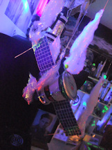 Soyuz 5 reentry diorama & Boris Volynov photo