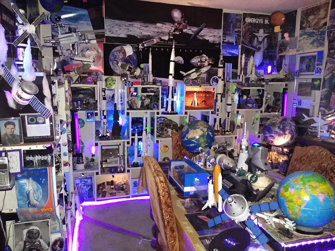 The Shrine (diningroom/space museum)